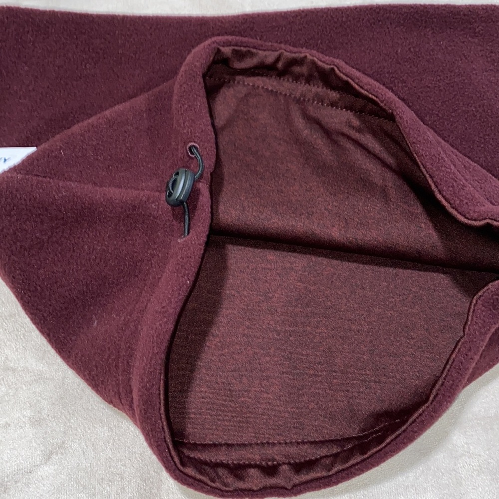 Women’s Old Navy Neck Scarf - Picture 3 of 4